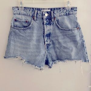 Zara High Waisted Jean shorts, US 6